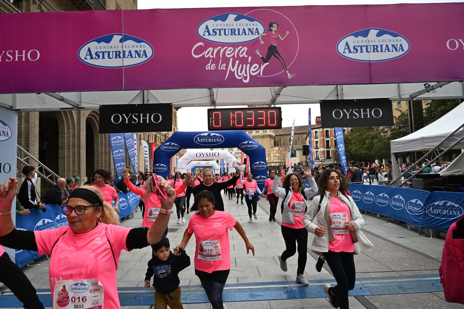 Todas las fotos de la Carrera de la Mujer de Zaragoza 2023. 6552