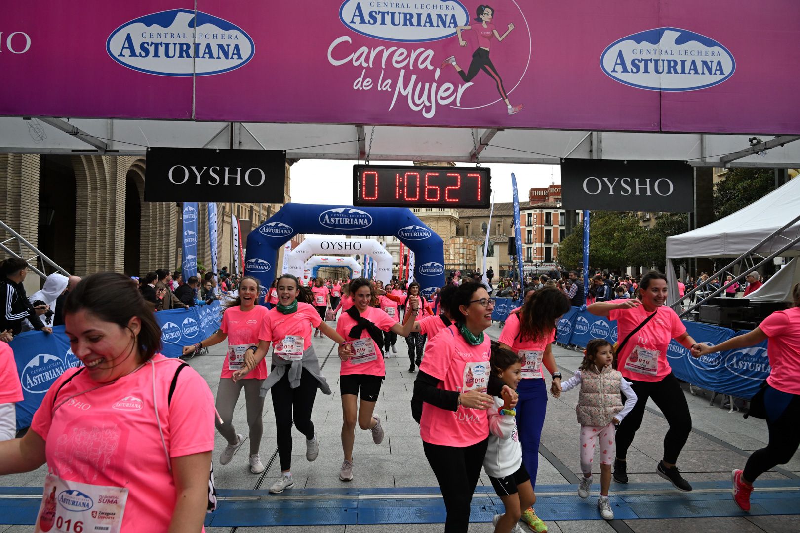 Todas las fotos de la Carrera de la Mujer de Zaragoza 2023. 6796