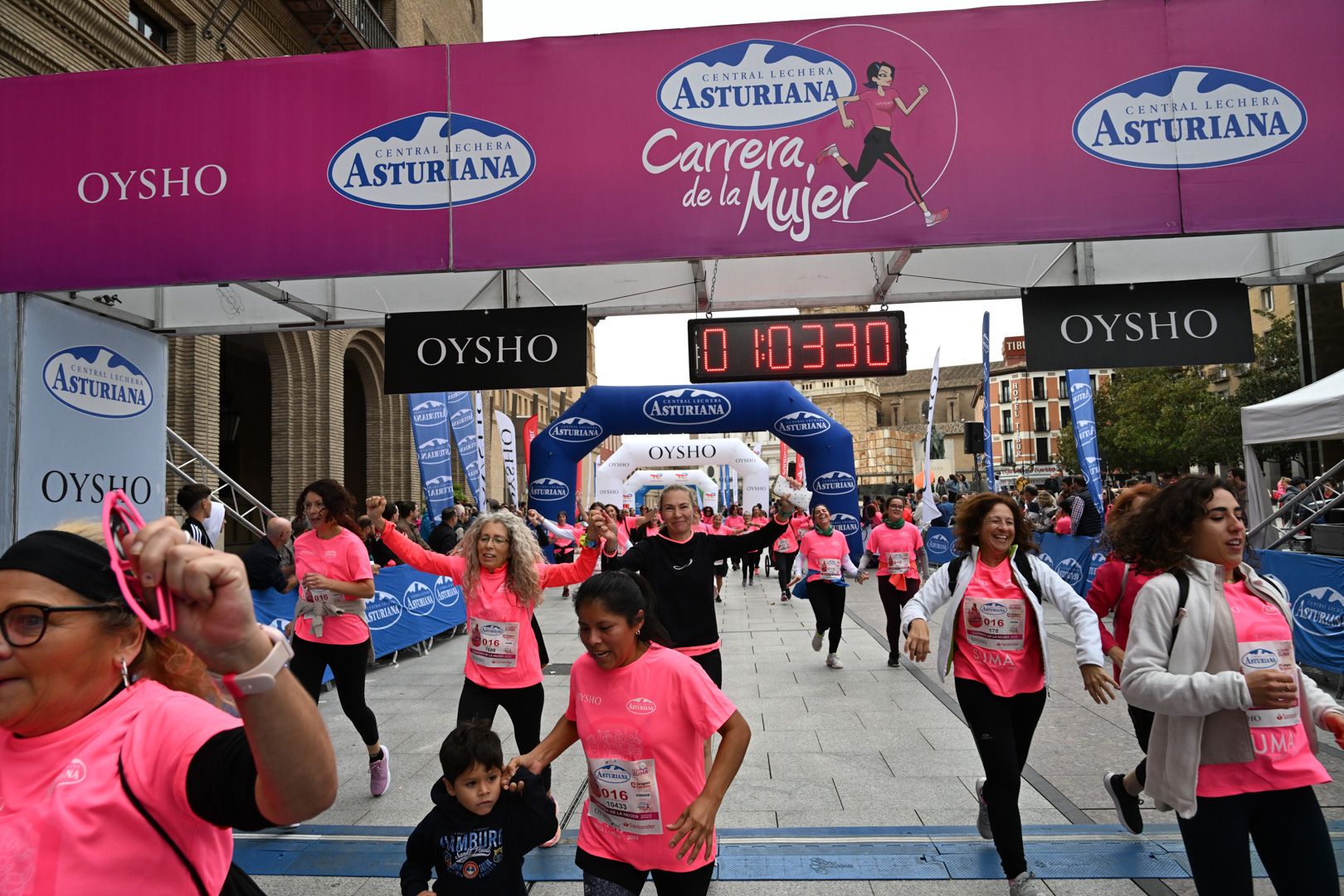 Todas las fotos de la Carrera de la Mujer de Zaragoza 2023. 6553