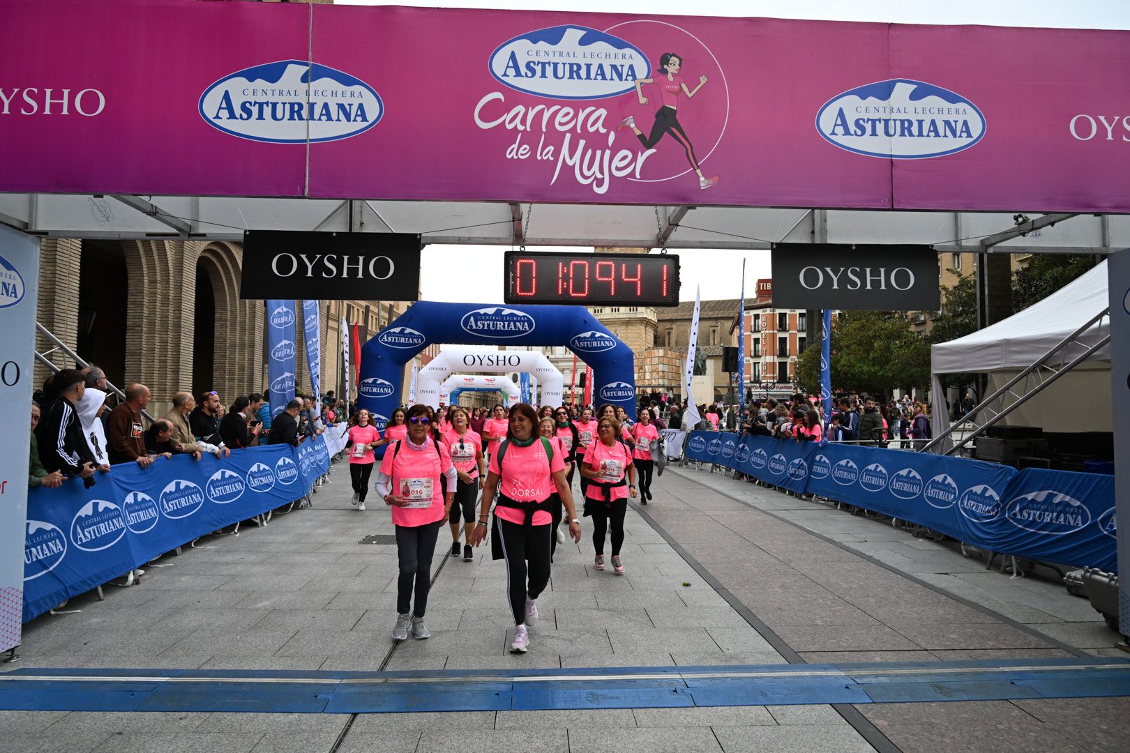 Todas las fotos de la Carrera de la Mujer de Zaragoza 2023. 7043