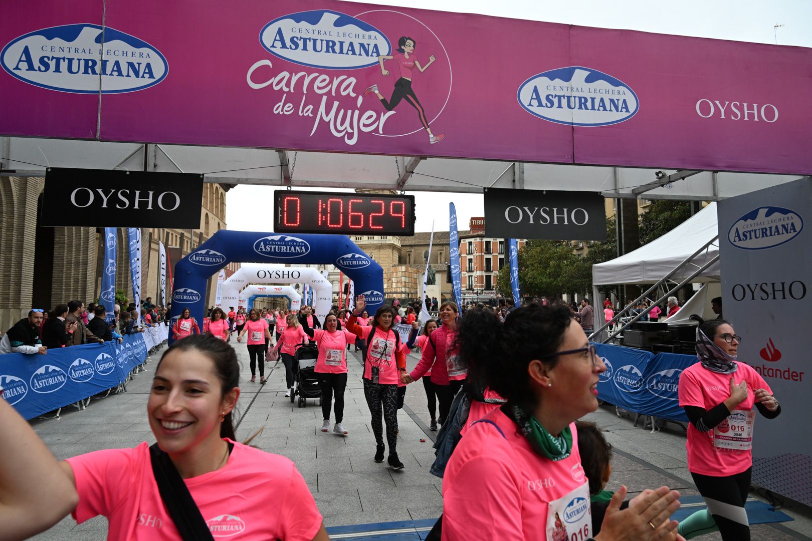 Todas las fotos de la Carrera de la Mujer de Zaragoza 2023. 6800