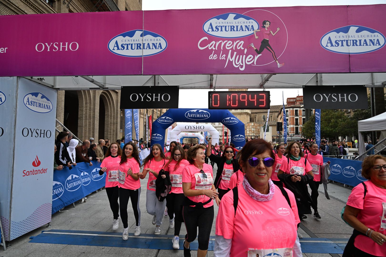 Todas las fotos de la Carrera de la Mujer de Zaragoza 2023. 7048