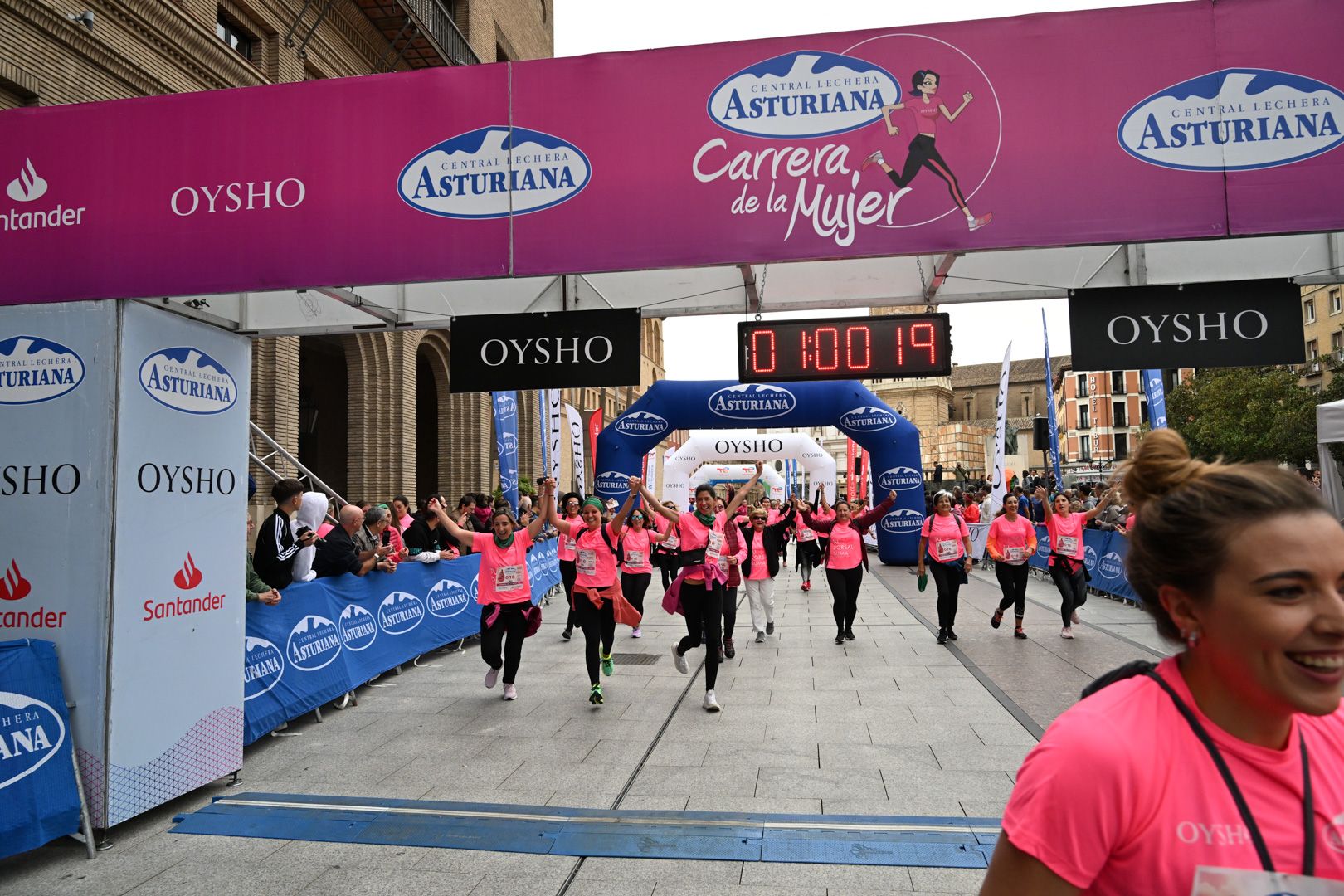 Todas las fotos de la Carrera de la Mujer de Zaragoza 2023. 6334