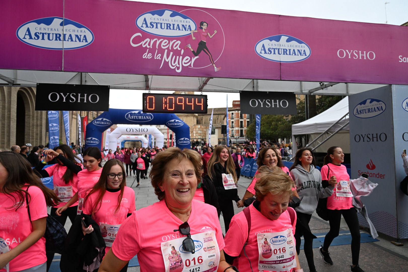 Todas las fotos de la Carrera de la Mujer de Zaragoza 2023. 7051