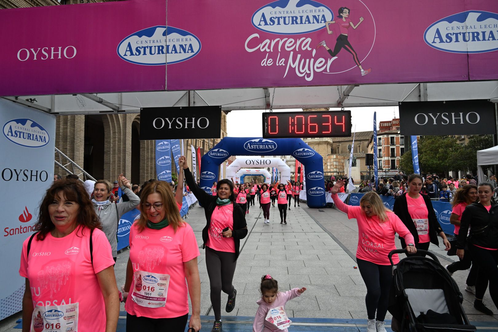 Todas las fotos de la Carrera de la Mujer de Zaragoza 2023. 6810