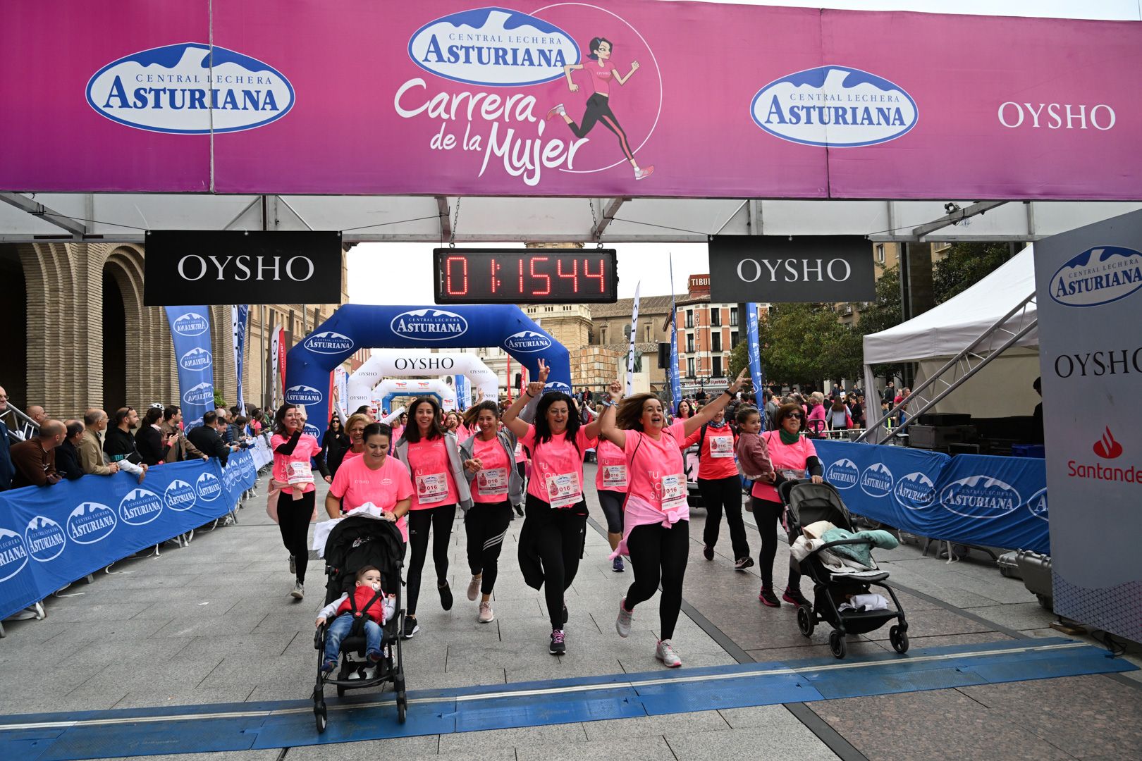 Todas las fotos de la Carrera de la Mujer de Zaragoza 2023. 7540