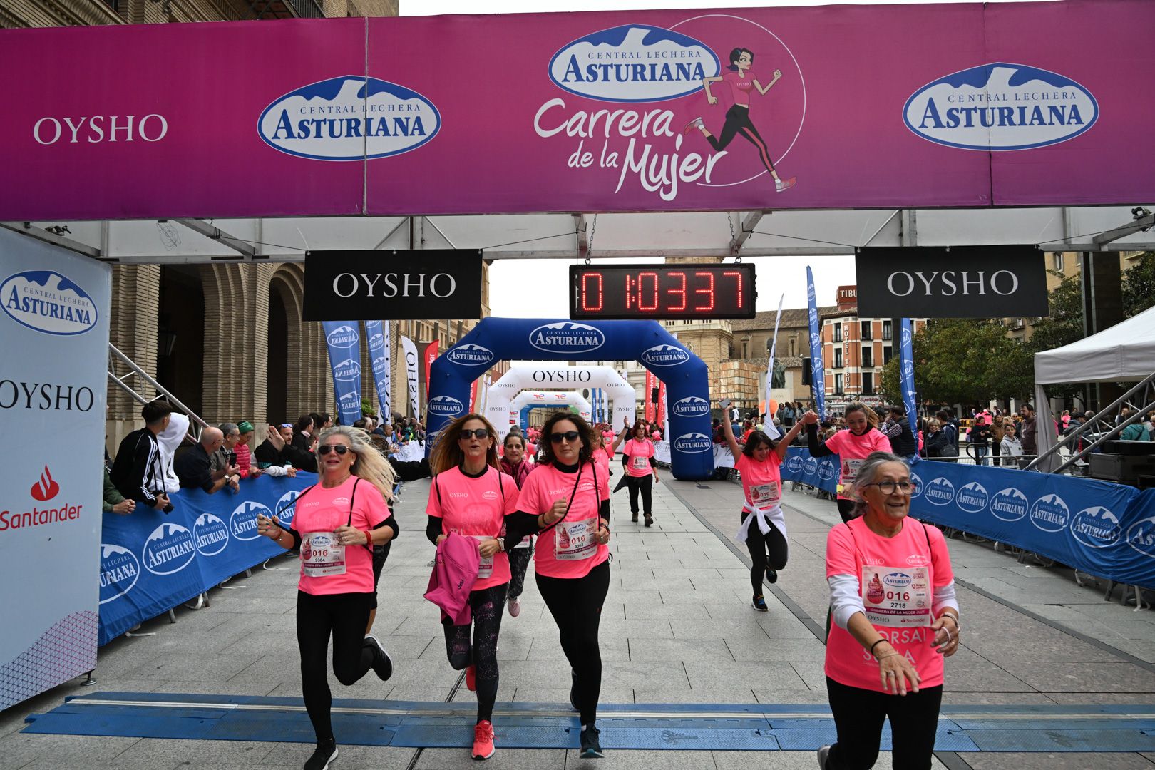 Todas las fotos de la Carrera de la Mujer de Zaragoza 2023. 6569