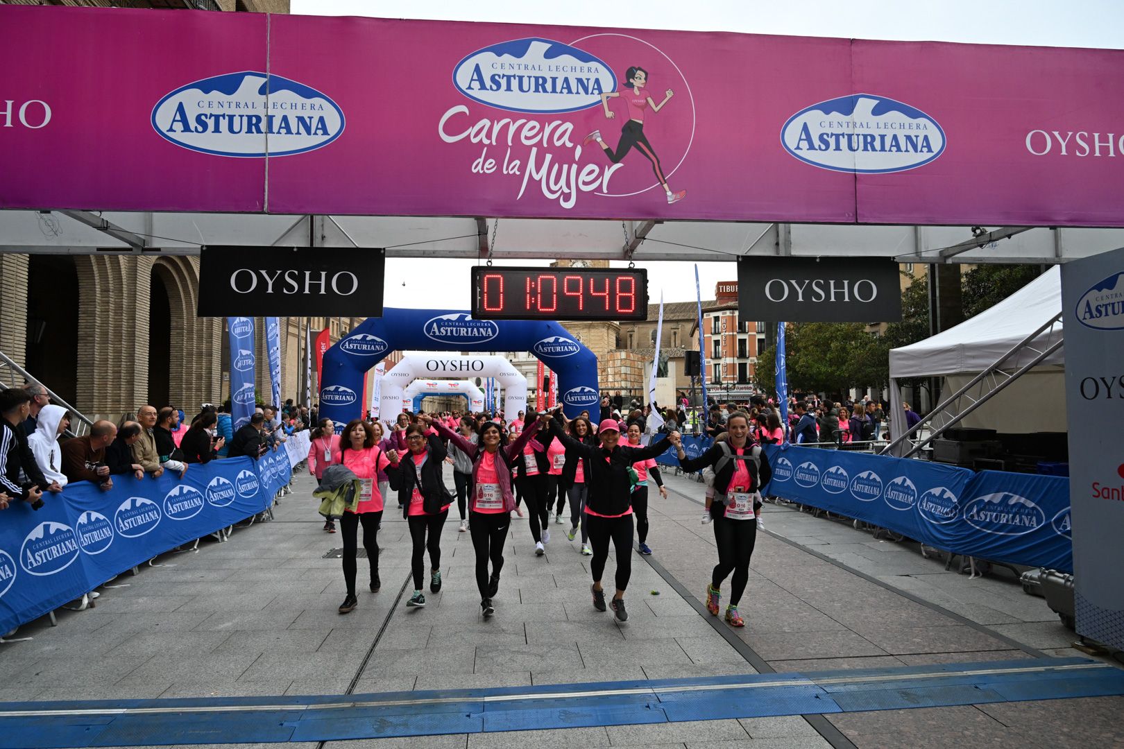 Todas las fotos de la Carrera de la Mujer de Zaragoza 2023. 7058