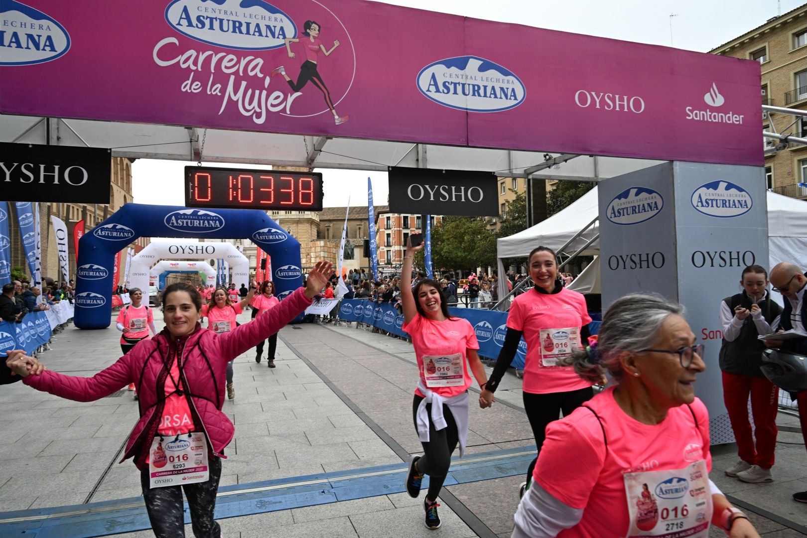 Todas las fotos de la Carrera de la Mujer de Zaragoza 2023. 6572