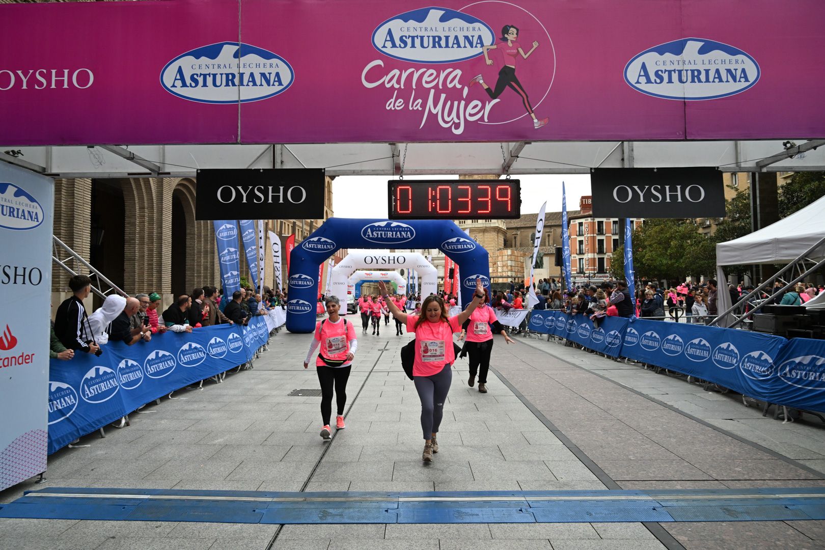 Todas las fotos de la Carrera de la Mujer de Zaragoza 2023. 6575