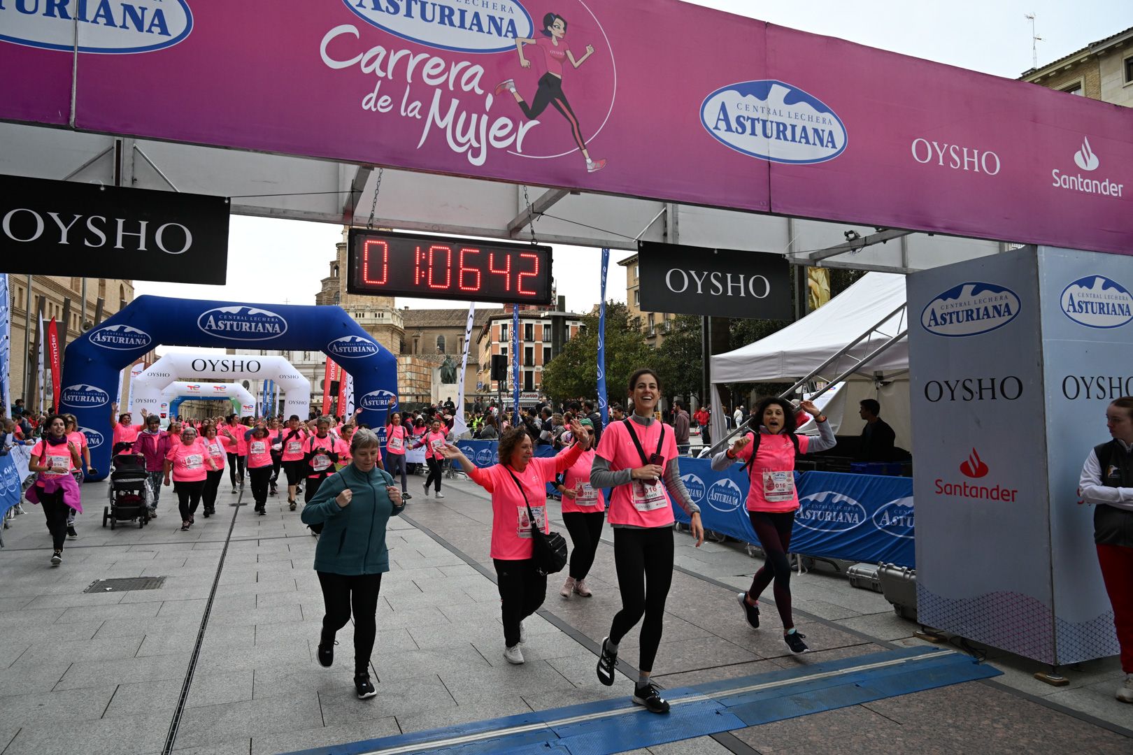 Todas las fotos de la Carrera de la Mujer de Zaragoza 2023. 6820