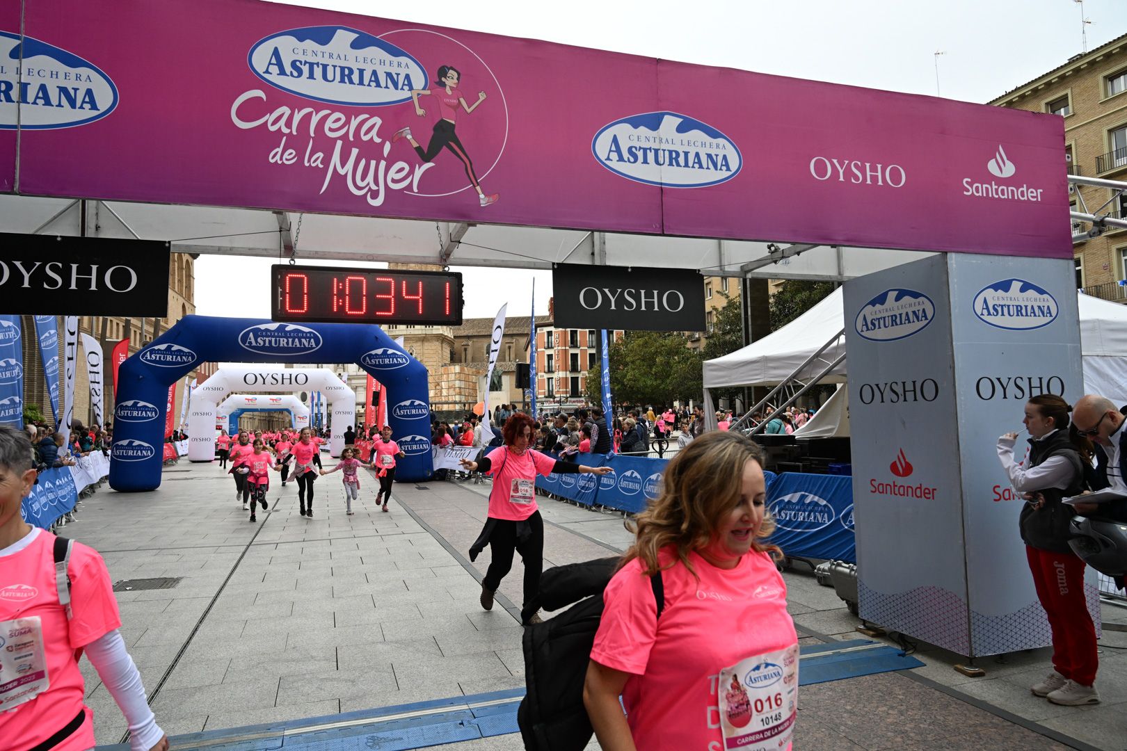 Todas las fotos de la Carrera de la Mujer de Zaragoza 2023. 6577