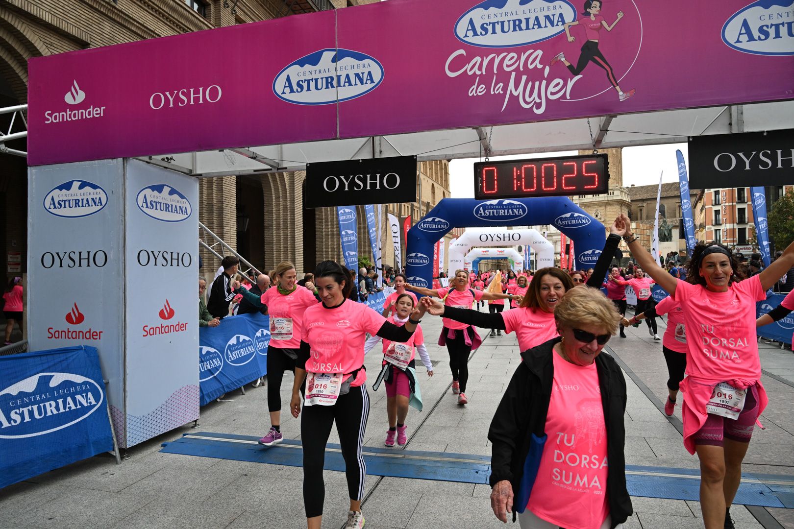 Todas las fotos de la Carrera de la Mujer de Zaragoza 2023. 6350