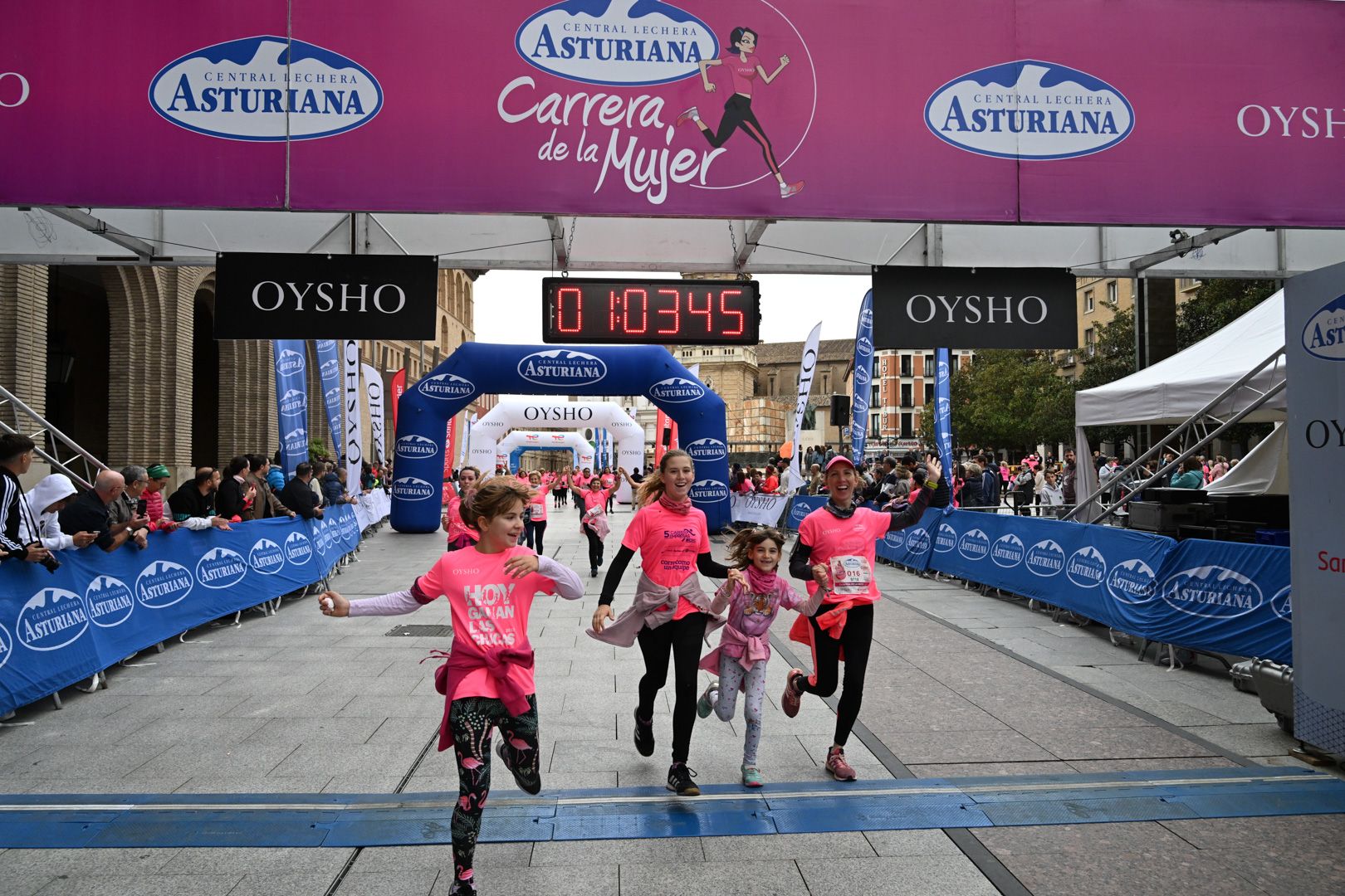 Todas las fotos de la Carrera de la Mujer de Zaragoza 2023. 6579