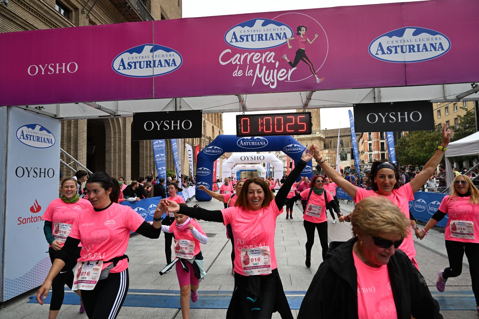 Todas las fotos de la Carrera de la Mujer de Zaragoza 2023. 6351