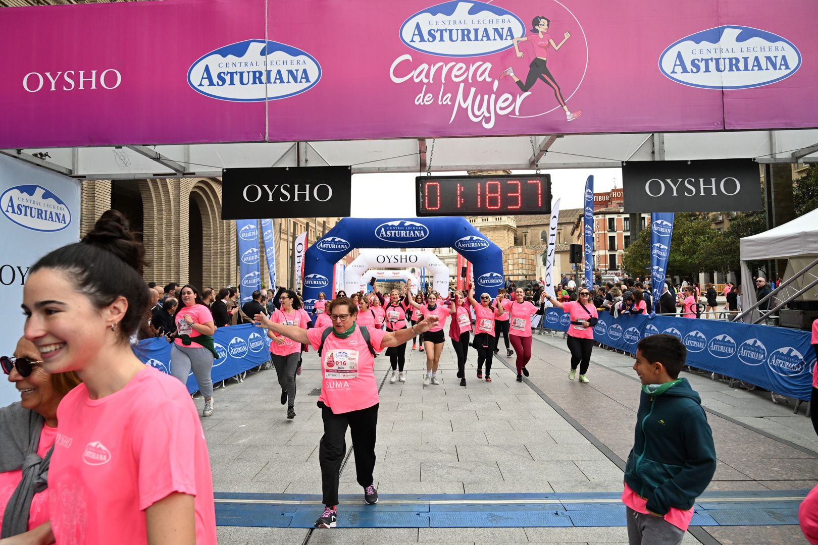 Todas las fotos de la Carrera de la Mujer de Zaragoza 2023. 7798