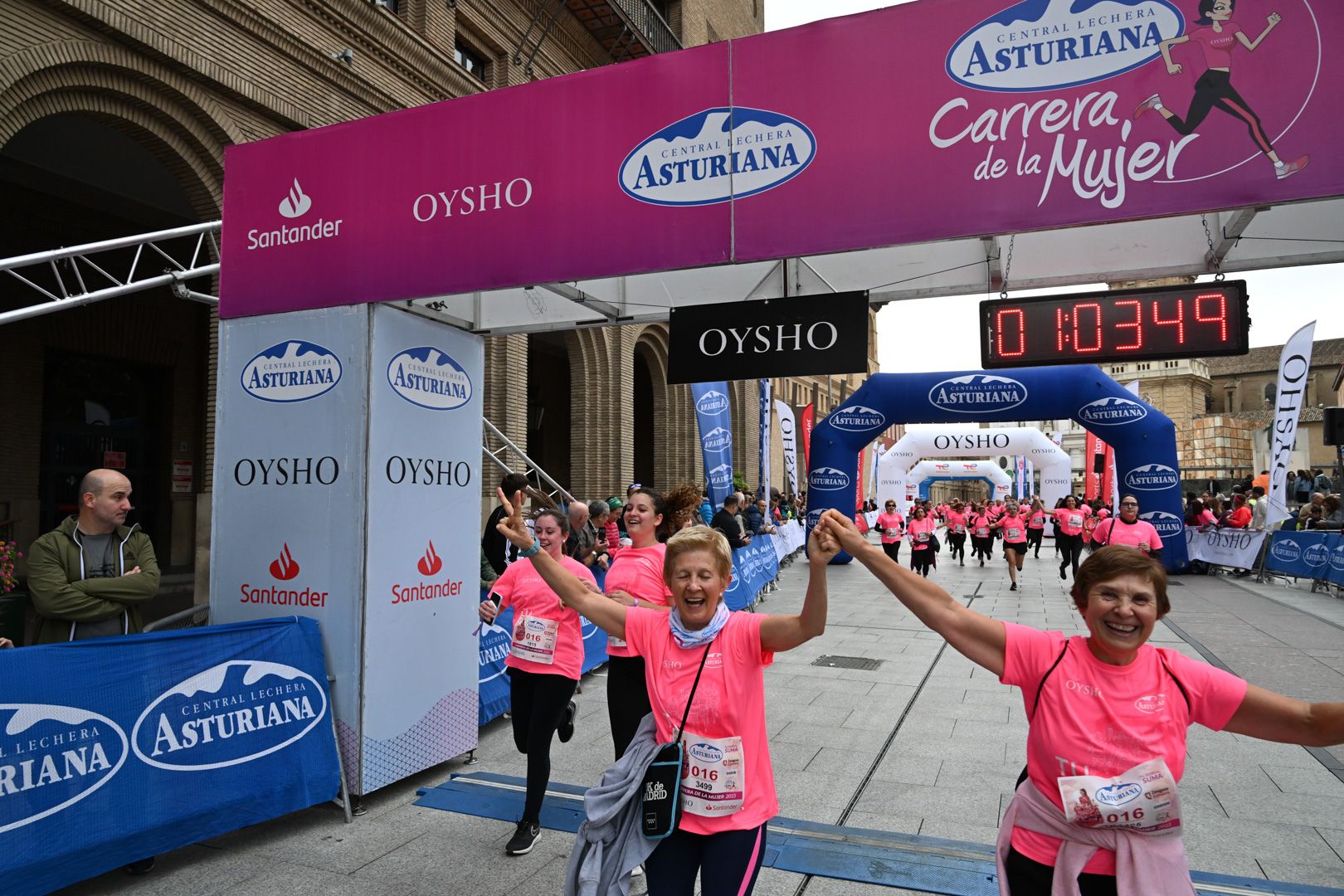 Todas las fotos de la Carrera de la Mujer de Zaragoza 2023. 6583