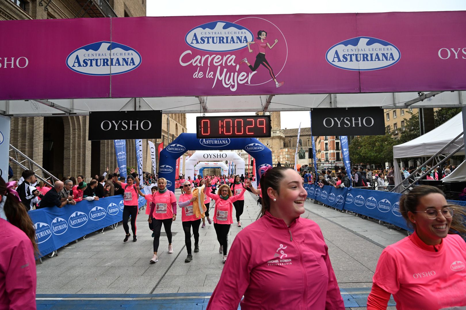 Todas las fotos de la Carrera de la Mujer de Zaragoza 2023. 6356