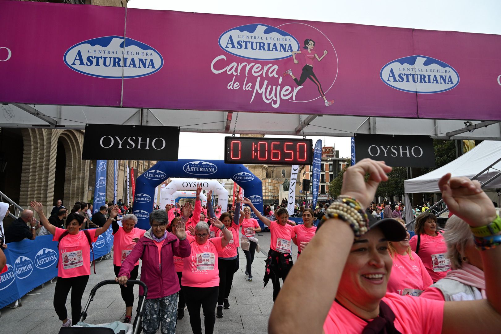 Todas las fotos de la Carrera de la Mujer de Zaragoza 2023. 6828