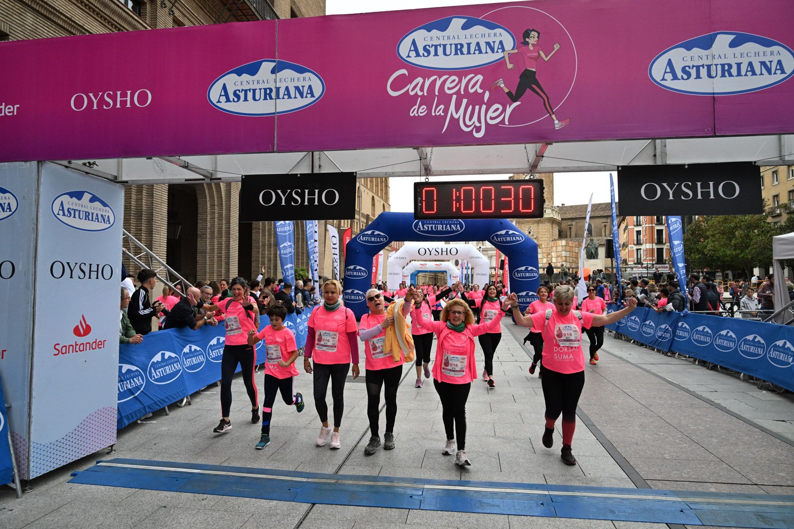 Todas las fotos de la Carrera de la Mujer de Zaragoza 2023. 6358