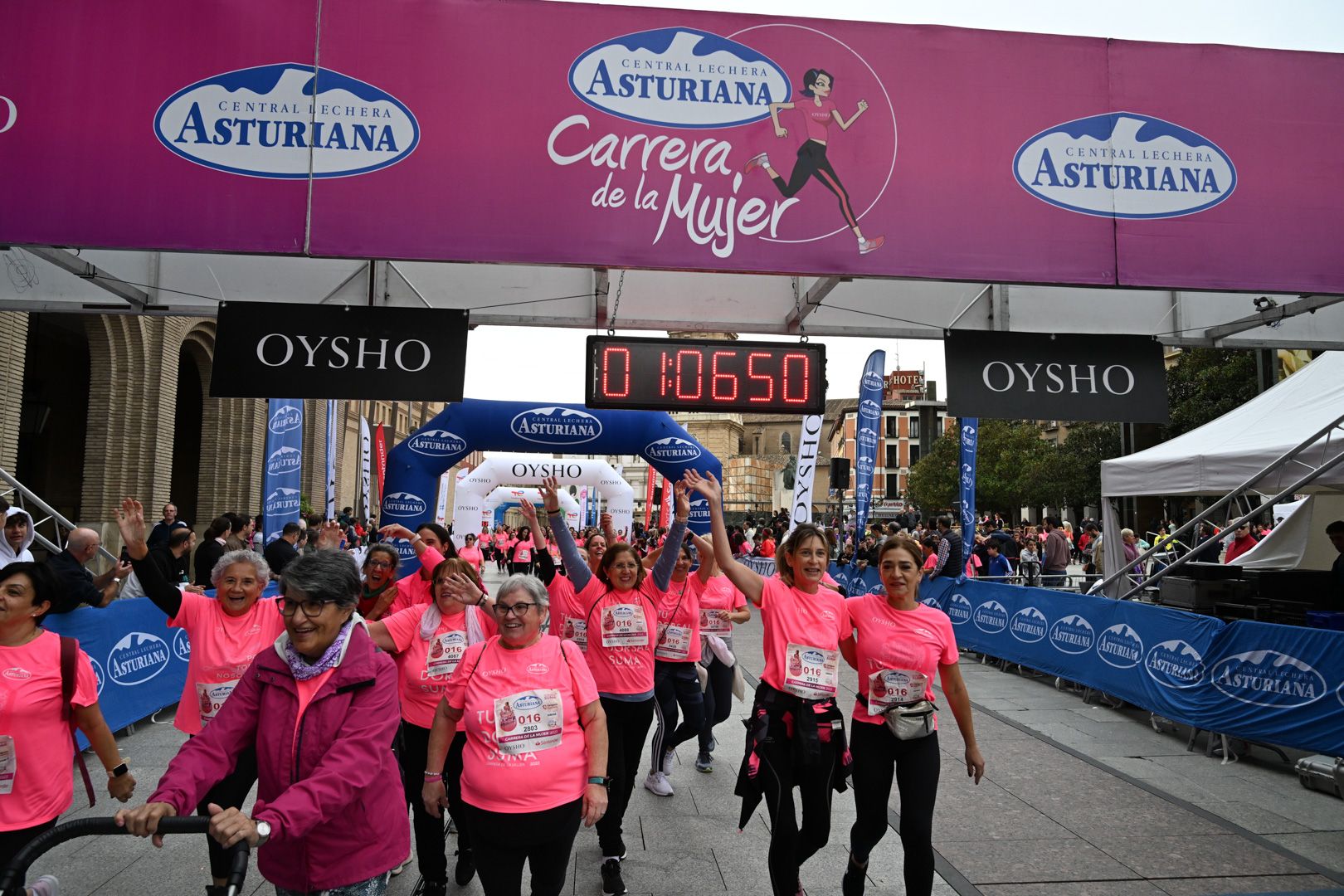 Todas las fotos de la Carrera de la Mujer de Zaragoza 2023. 6830