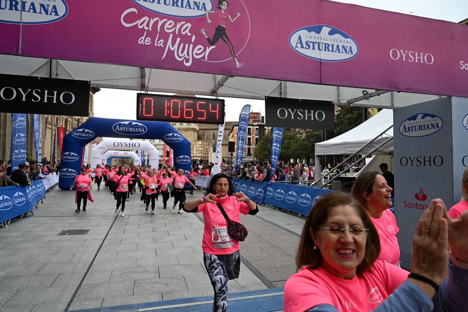 Todas las fotos de la Carrera de la Mujer de Zaragoza 2023. 6833