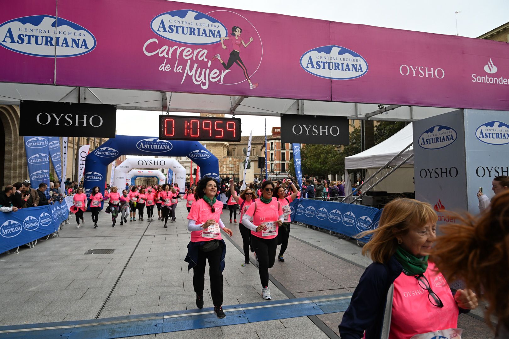 Todas las fotos de la Carrera de la Mujer de Zaragoza 2023. 7077