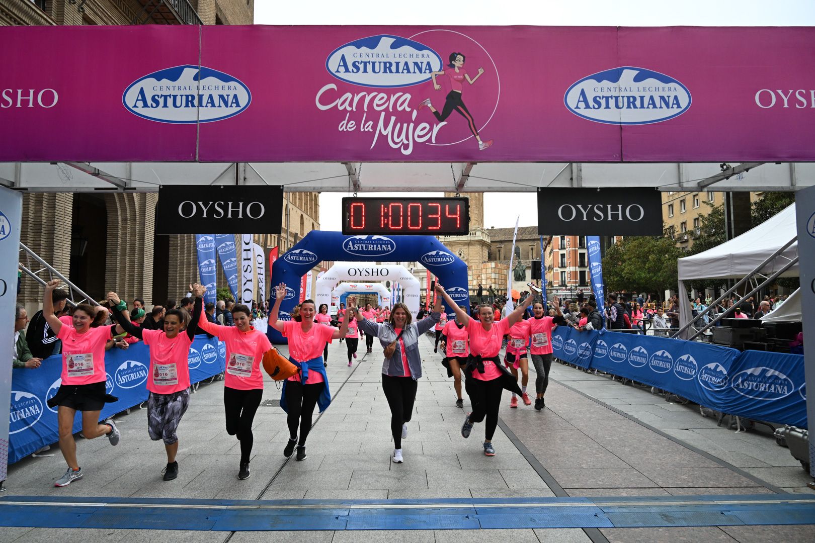 Todas las fotos de la Carrera de la Mujer de Zaragoza 2023. 6365
