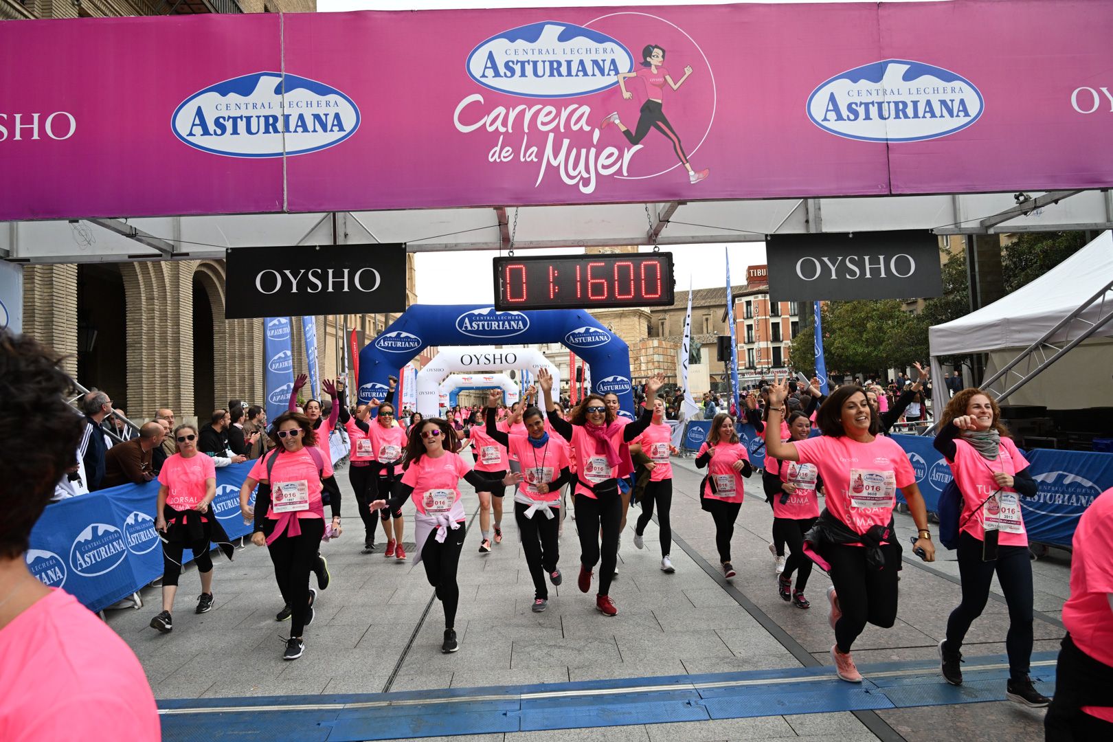 Todas las fotos de la Carrera de la Mujer de Zaragoza 2023. 7567