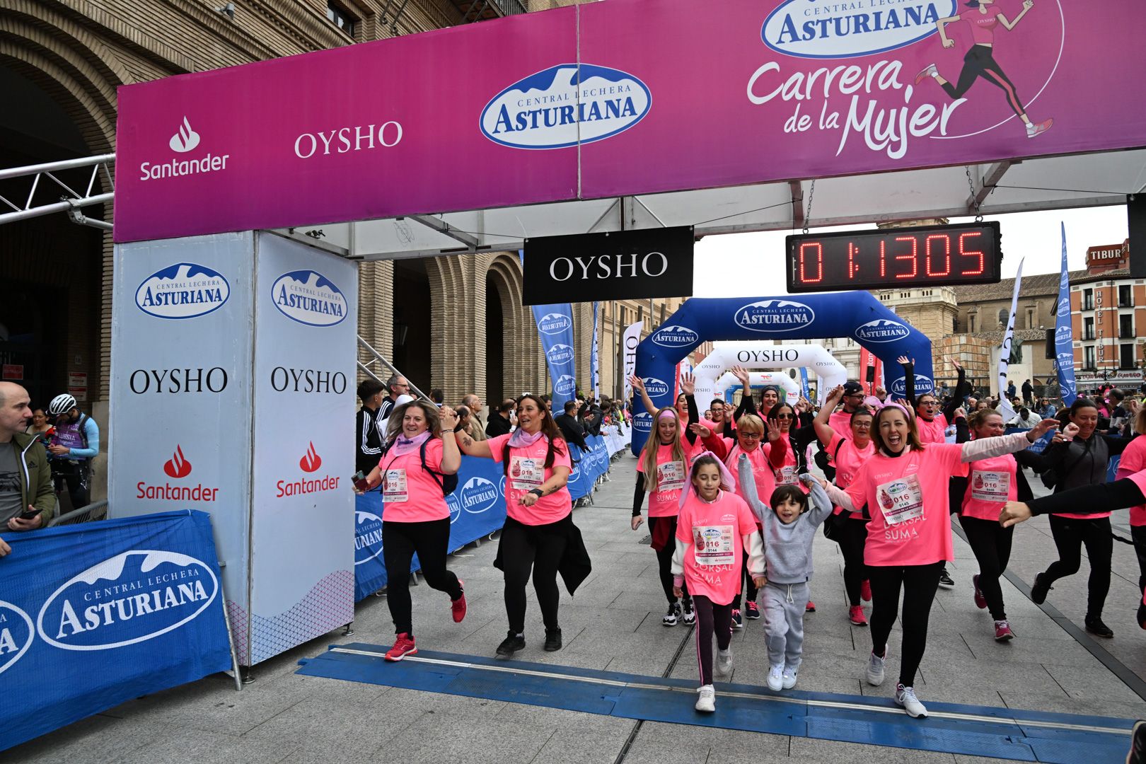Todas las fotos de la Carrera de la Mujer de Zaragoza 2023. 7325