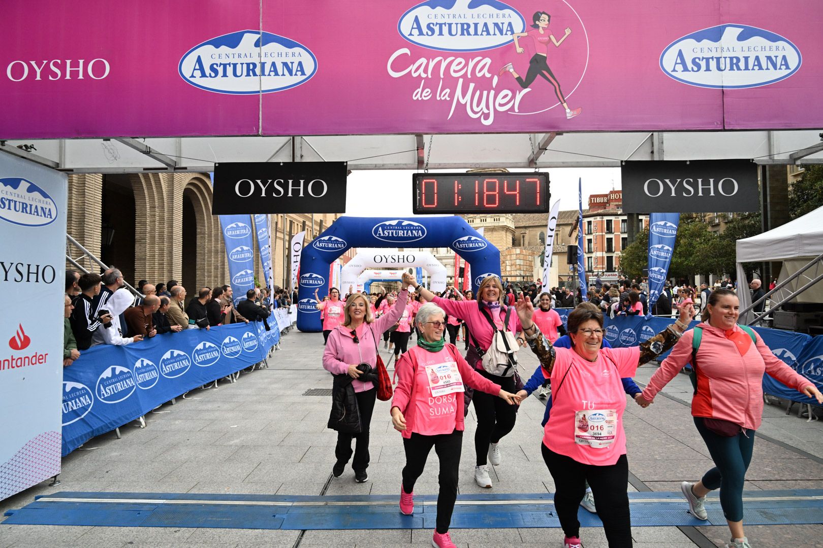Todas las fotos de la Carrera de la Mujer de Zaragoza 2023. 7812