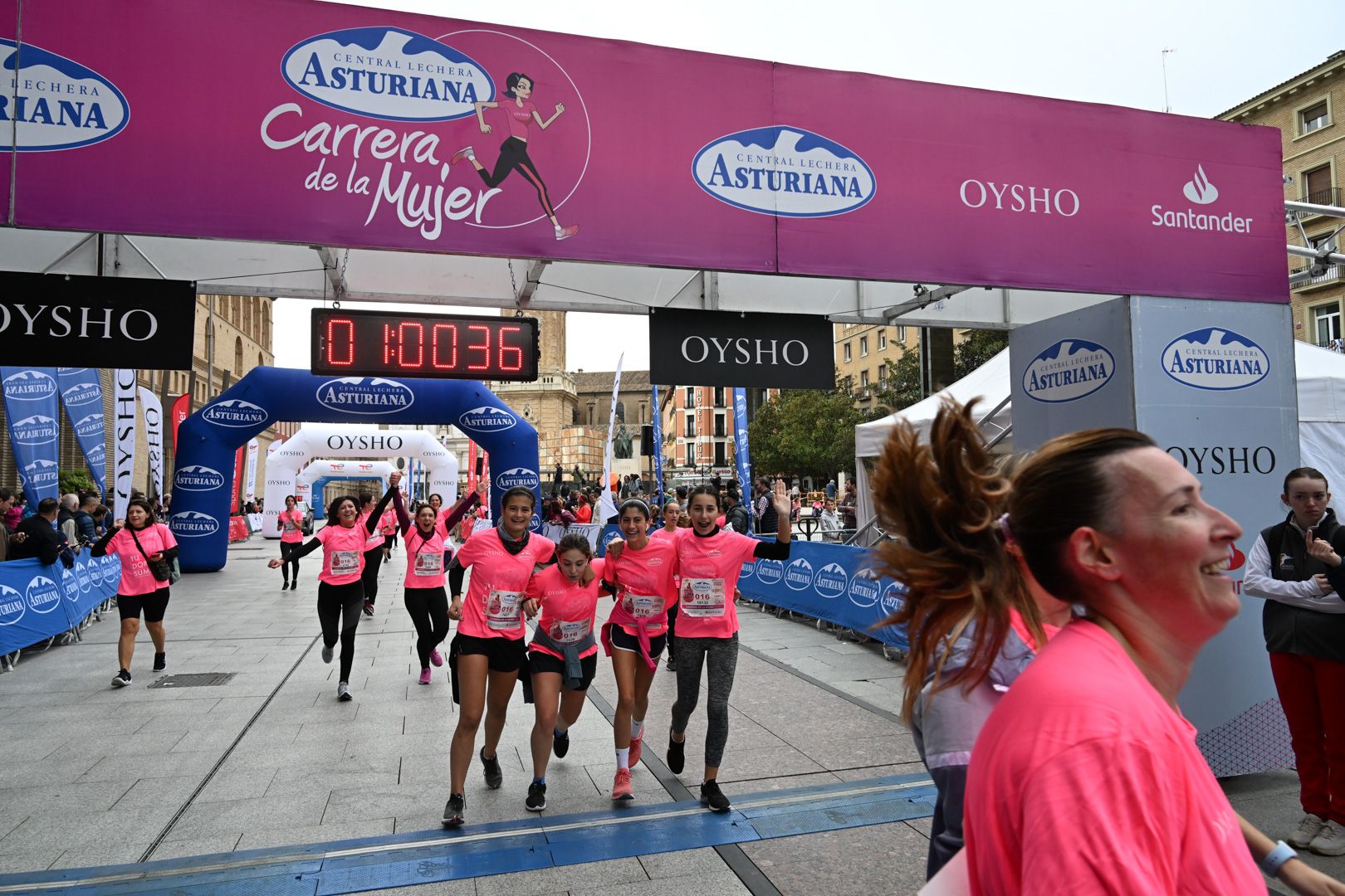Todas las fotos de la Carrera de la Mujer de Zaragoza 2023. 6366