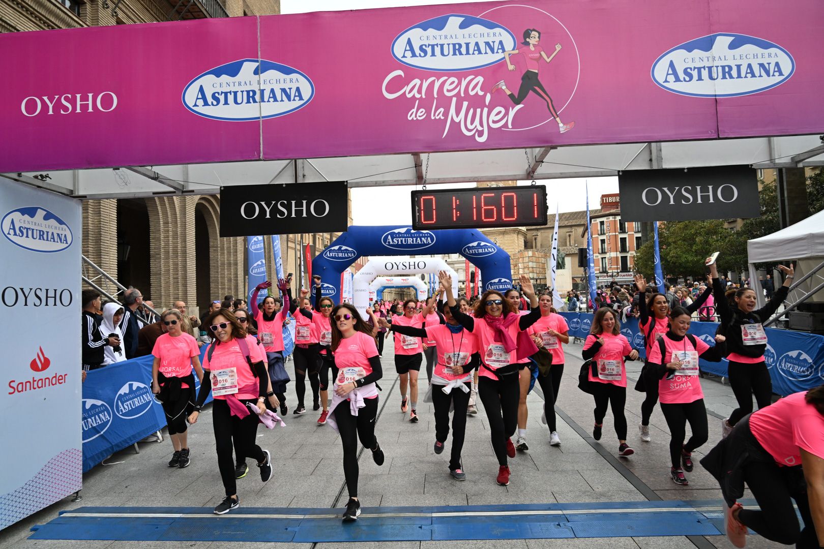 Todas las fotos de la Carrera de la Mujer de Zaragoza 2023. 7568