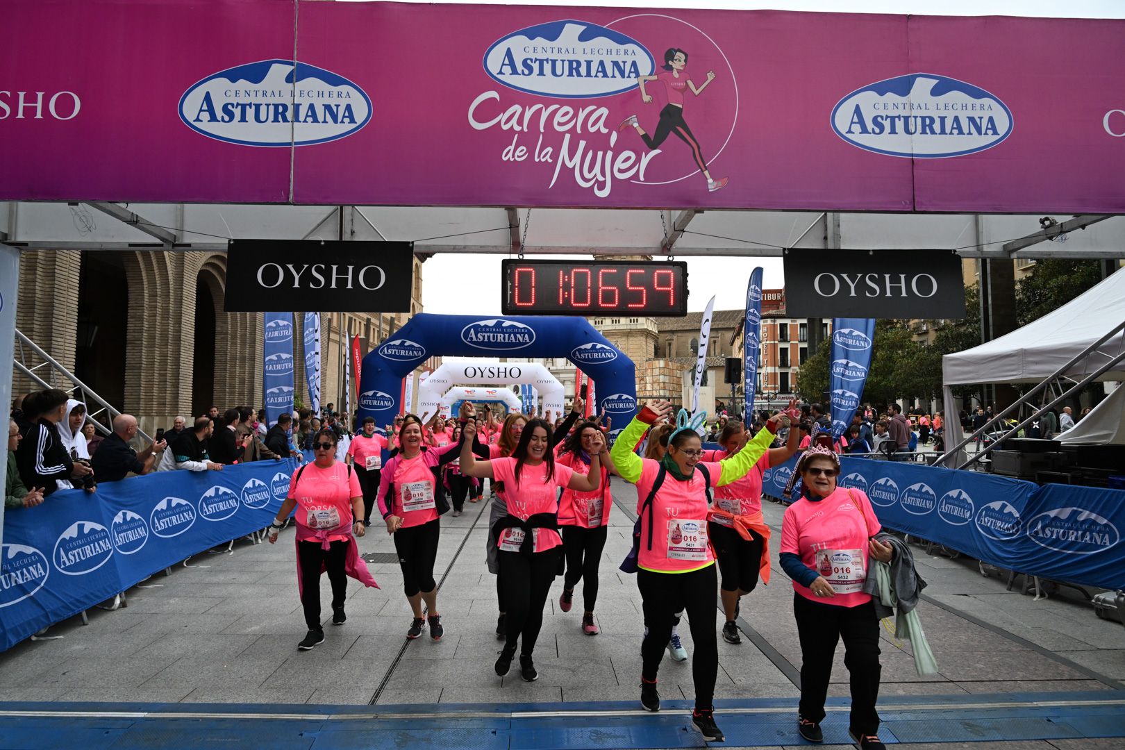 Todas las fotos de la Carrera de la Mujer de Zaragoza 2023. 6838