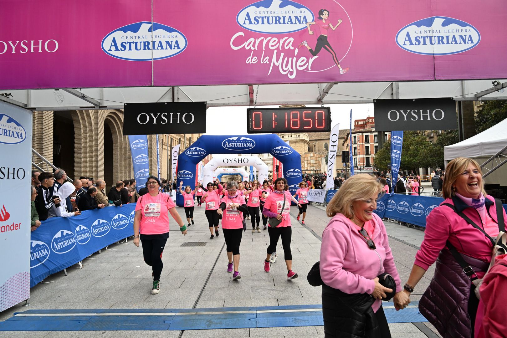 Todas las fotos de la Carrera de la Mujer de Zaragoza 2023. 7814