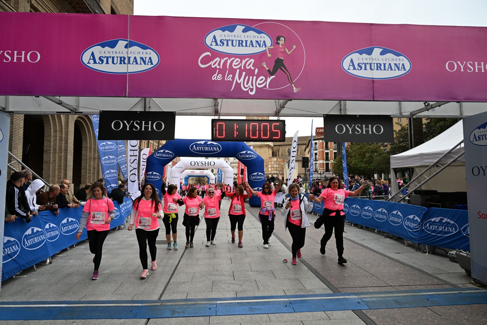 Todas las fotos de la Carrera de la Mujer de Zaragoza 2023. 7085
