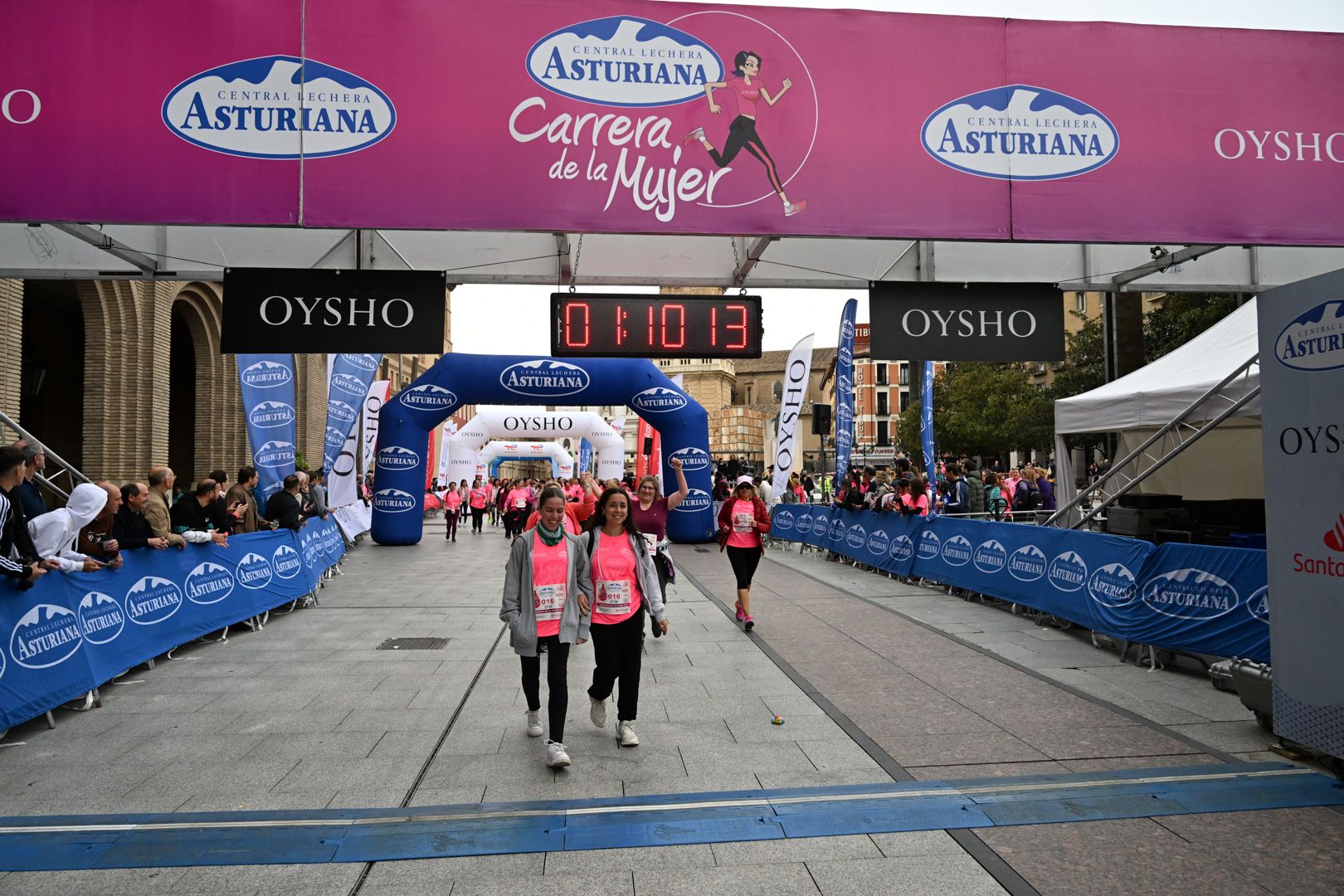 Todas las fotos de la Carrera de la Mujer de Zaragoza 2023. 7090