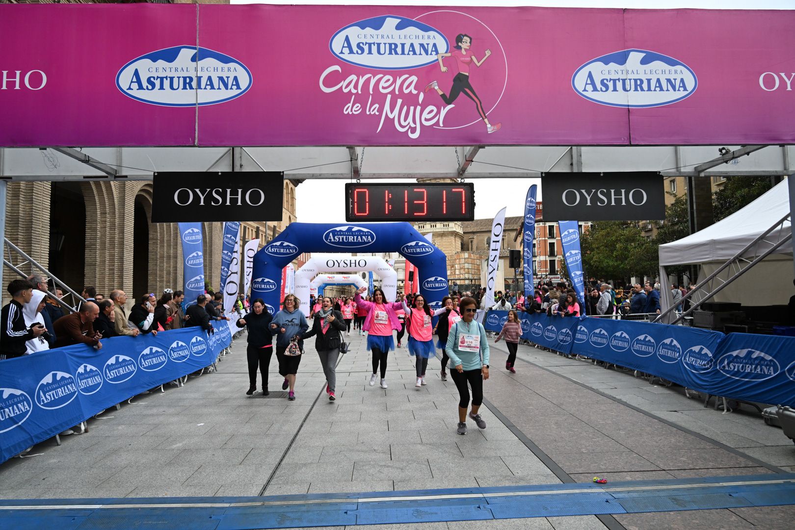 Todas las fotos de la Carrera de la Mujer de Zaragoza 2023. 7339