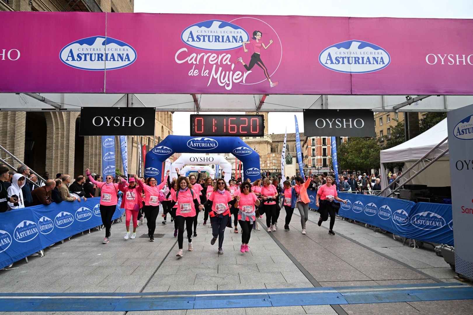 Todas las fotos de la Carrera de la Mujer de Zaragoza 2023. 7585