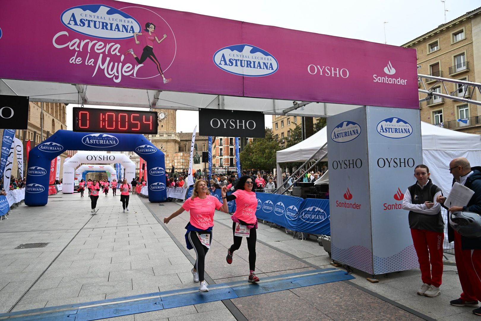 Todas las fotos de la Carrera de la Mujer de Zaragoza 2023. 6384