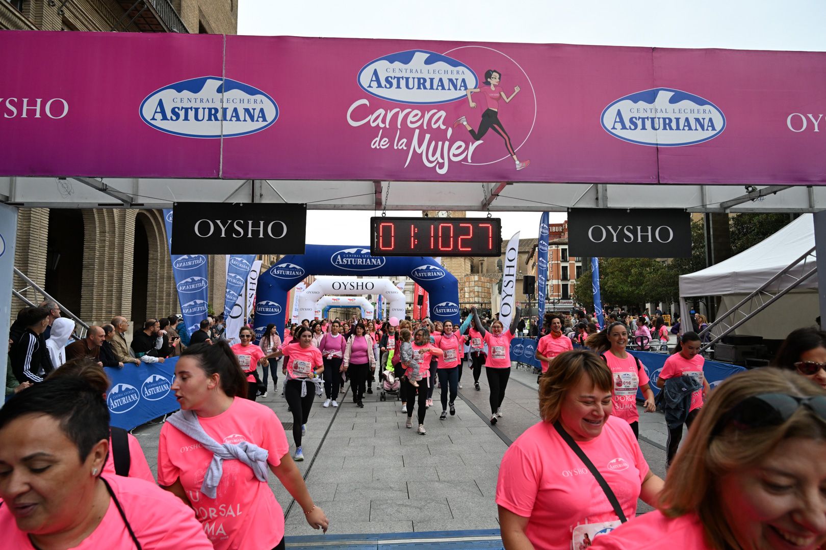Todas las fotos de la Carrera de la Mujer de Zaragoza 2023. 7099