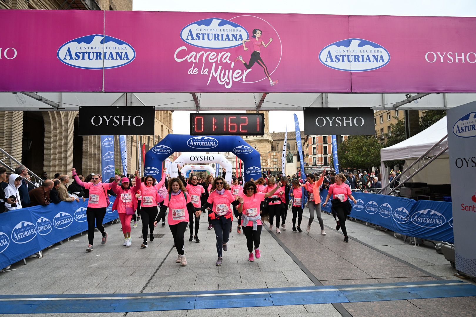 Todas las fotos de la Carrera de la Mujer de Zaragoza 2023. 7586