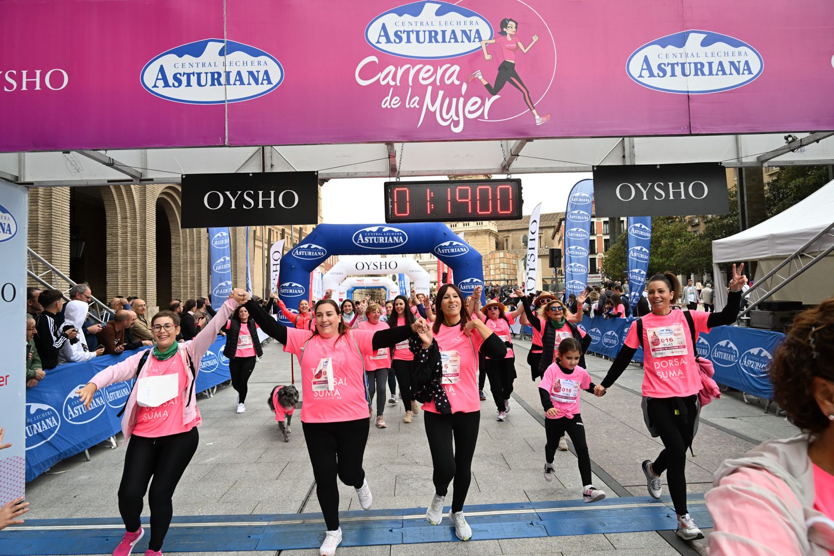 Todas las fotos de la Carrera de la Mujer de Zaragoza 2023. 7831