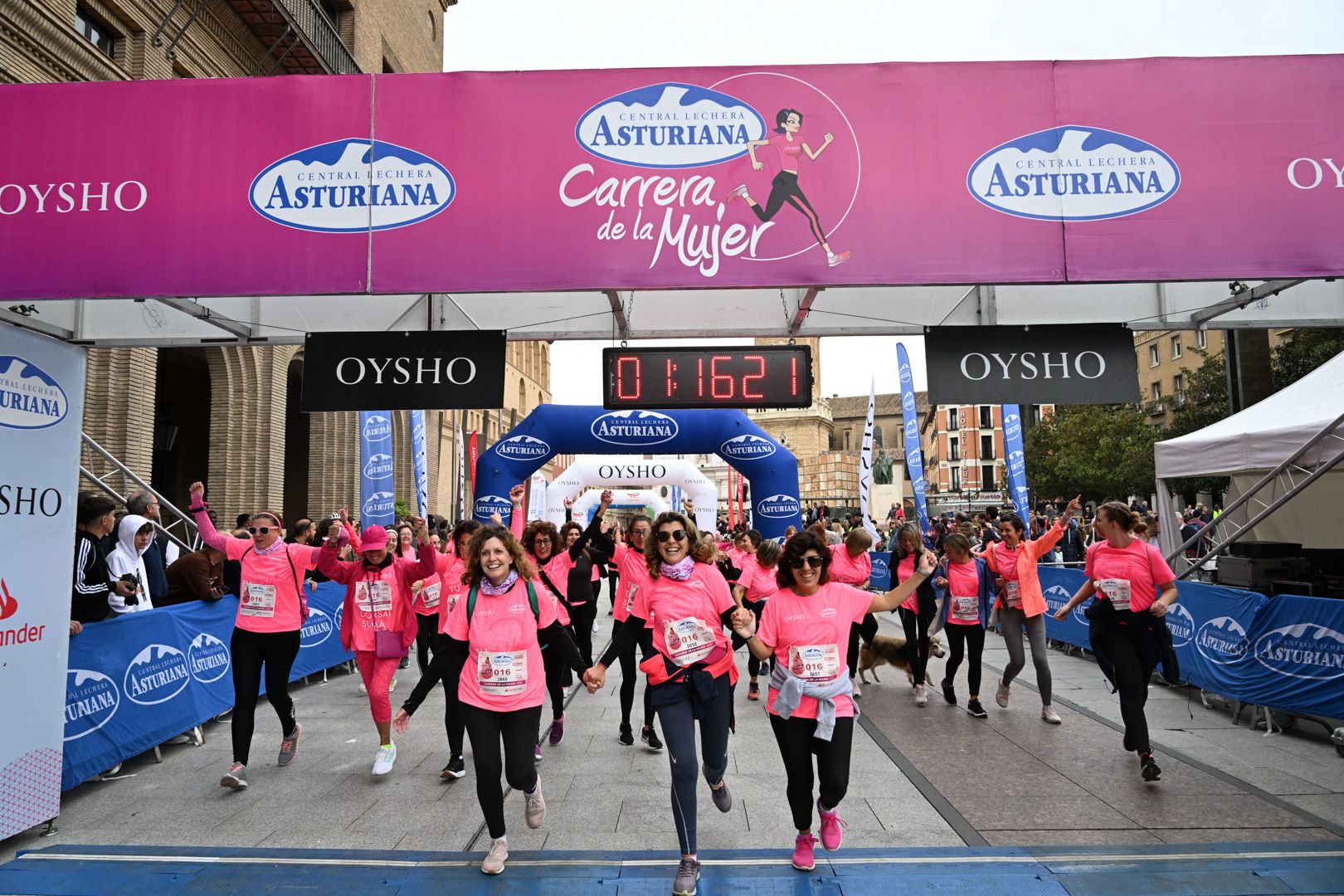 Todas las fotos de la Carrera de la Mujer de Zaragoza 2023. 7587