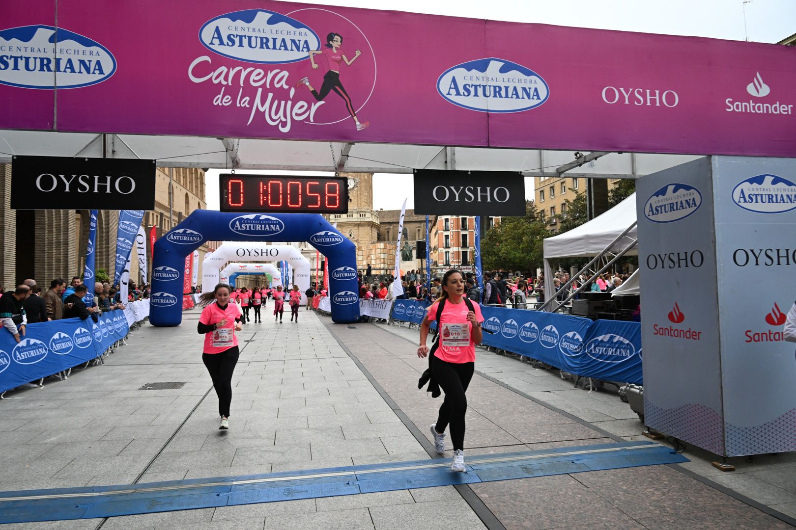 Todas las fotos de la Carrera de la Mujer de Zaragoza 2023. 6386