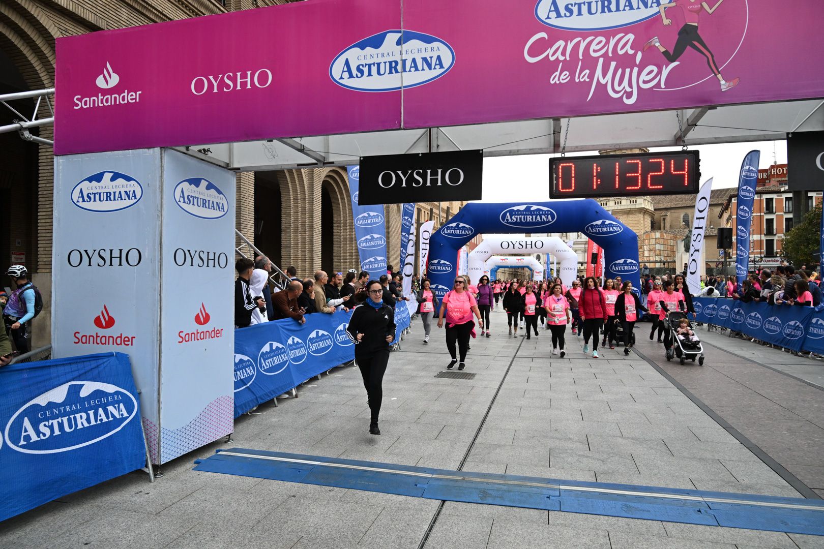 Todas las fotos de la Carrera de la Mujer de Zaragoza 2023. 7345