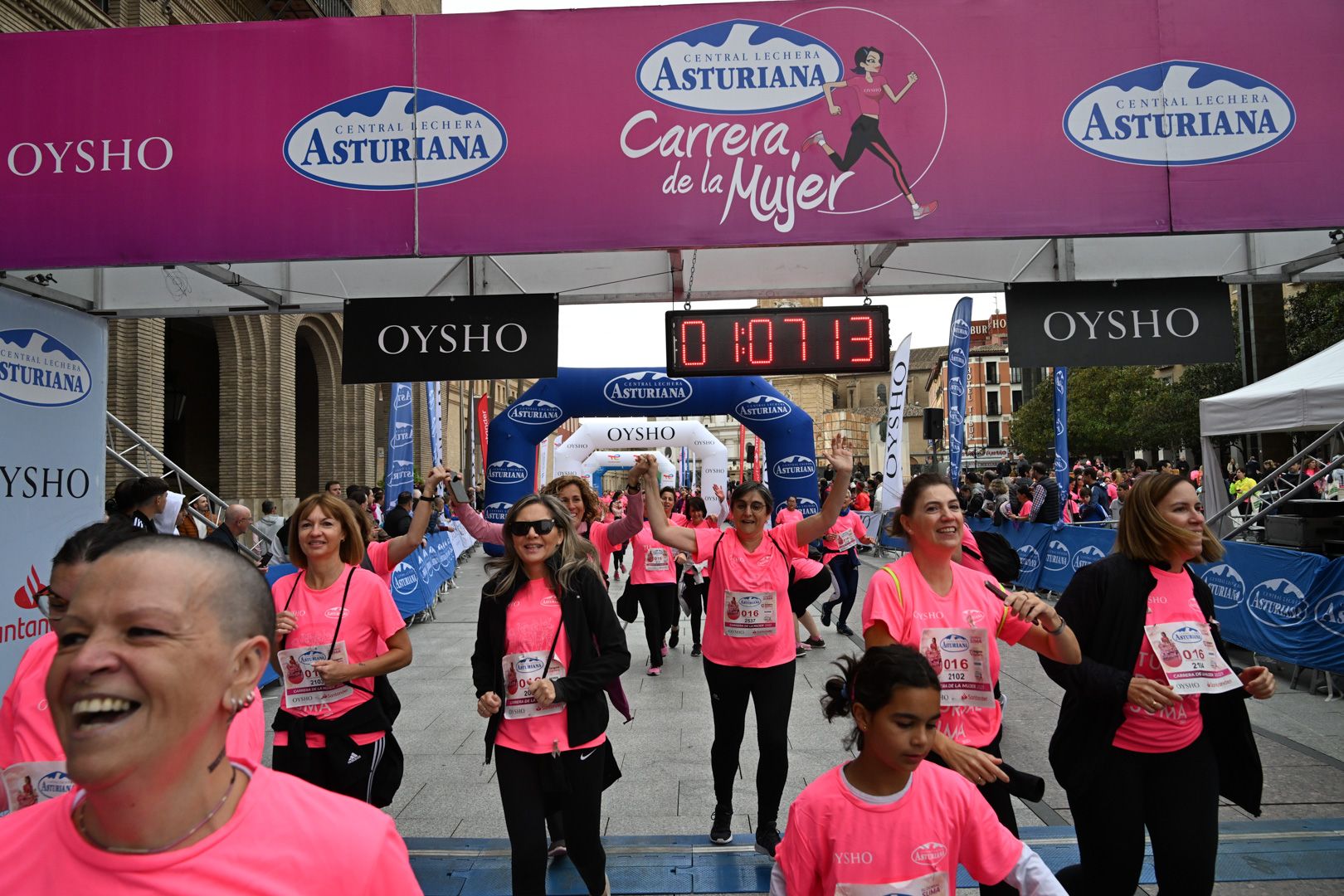 Todas las fotos de la Carrera de la Mujer de Zaragoza 2023. 6858