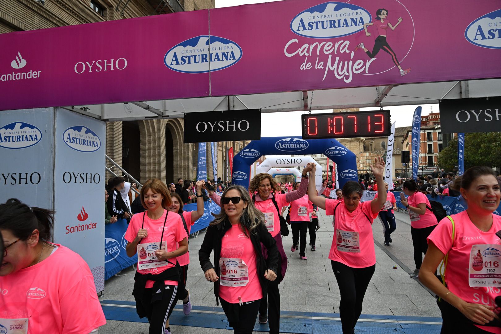 Todas las fotos de la Carrera de la Mujer de Zaragoza 2023. 6859