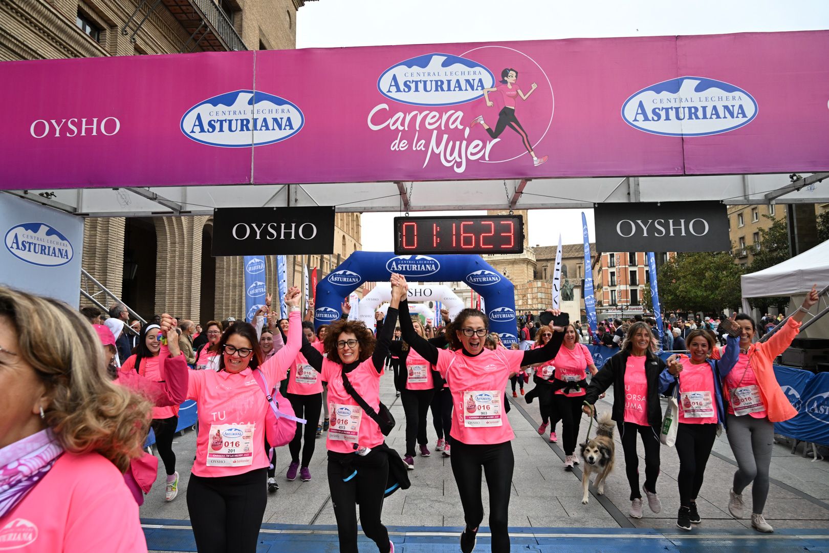 Todas las fotos de la Carrera de la Mujer de Zaragoza 2023. 7591