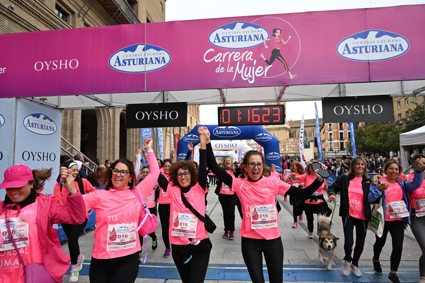 Todas las fotos de la Carrera de la Mujer de Zaragoza 2023. 7592